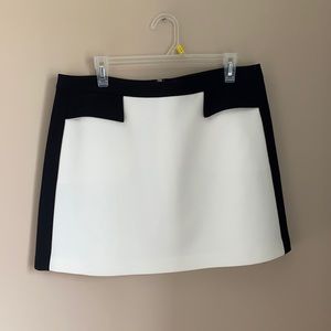 NWOT BCBG Gogo Mini Skirt